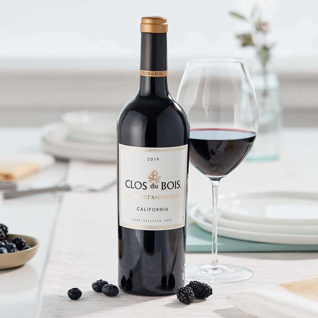 Clos du Bois Chardonnay bottle and glass